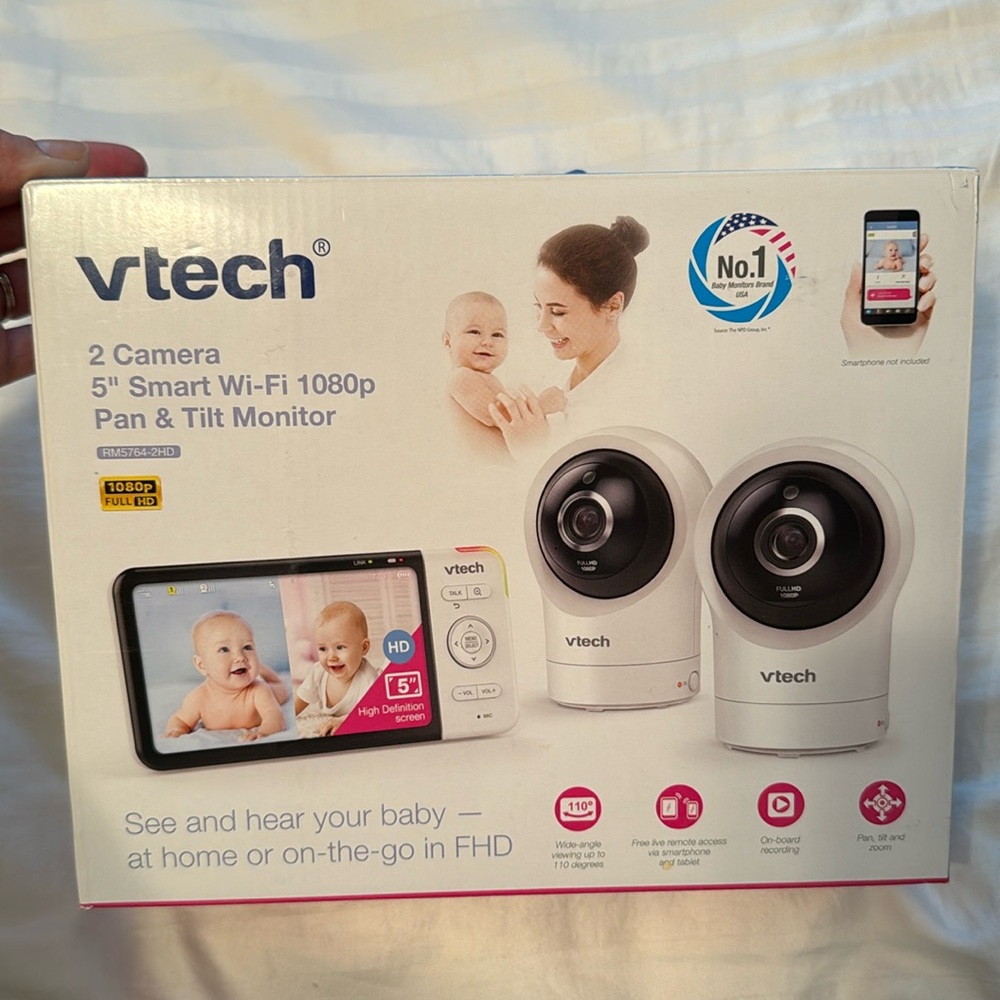 2 Camera 5” Smart Wi-Fi 1080p Pan & Tilt Monitor